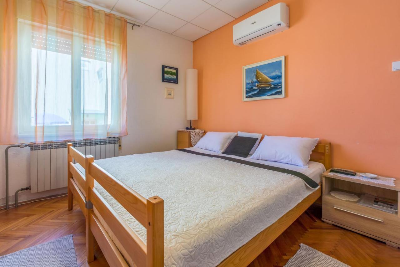 Apartment Antic S Crikvenica Bagian luar foto